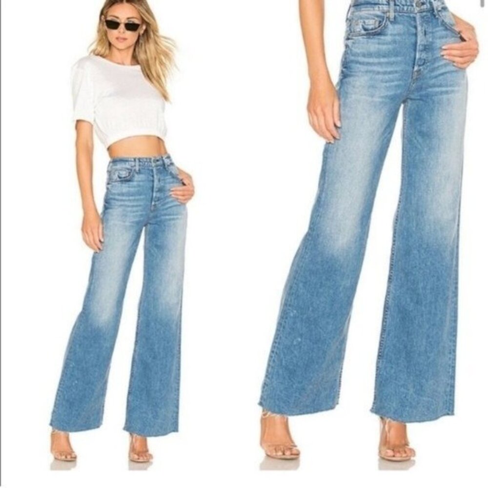GRLFRND Carla Jeans Raw Hem Light Wash READ